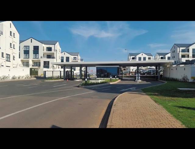 3 BEDROOM PROPERTY TO RENT IN GREENSTONE HILL